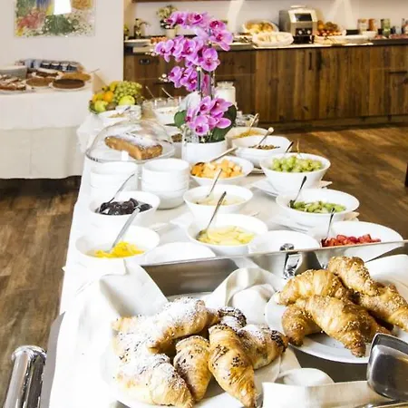 Hotel Garni Caminetto Madonna